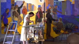 Marion Bataillard dans son atelier